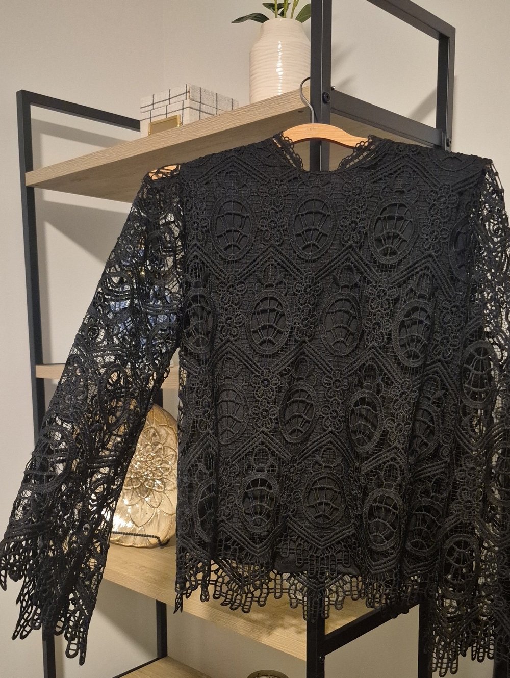 Ultra Pink Black Crochet Lace Long-Sleeve Blouse